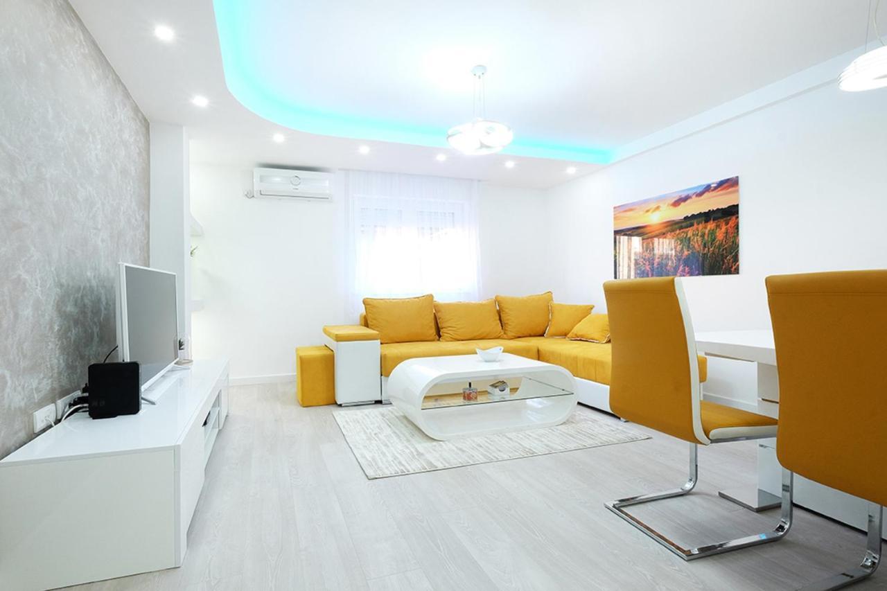 Apartment Paradise Sunshine Belgrado Exterior foto